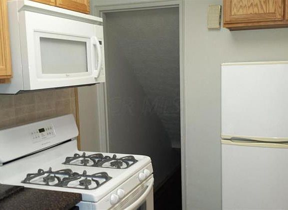4th image of 1784 Kings Ct #22