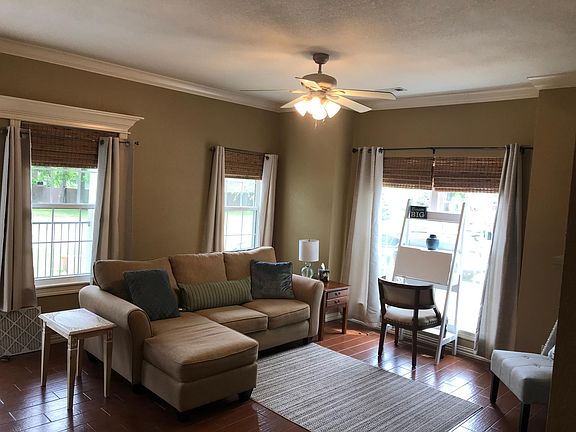 Living Room w/ working fire place