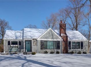 2512 W 90th St, Leawood, KS 66206