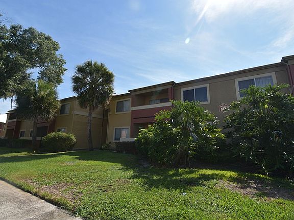 2nd image of 612 Kenwick Cir APT 104