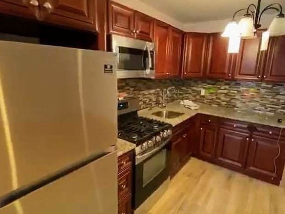 3rd image of 5704 Avenue H #1