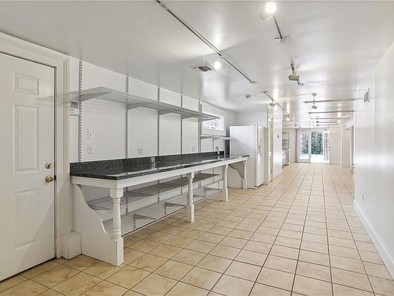 5th image of 2462 Royal St