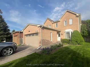 3026 Dalehurst Dr, Mississauga, ON L5N 6M8