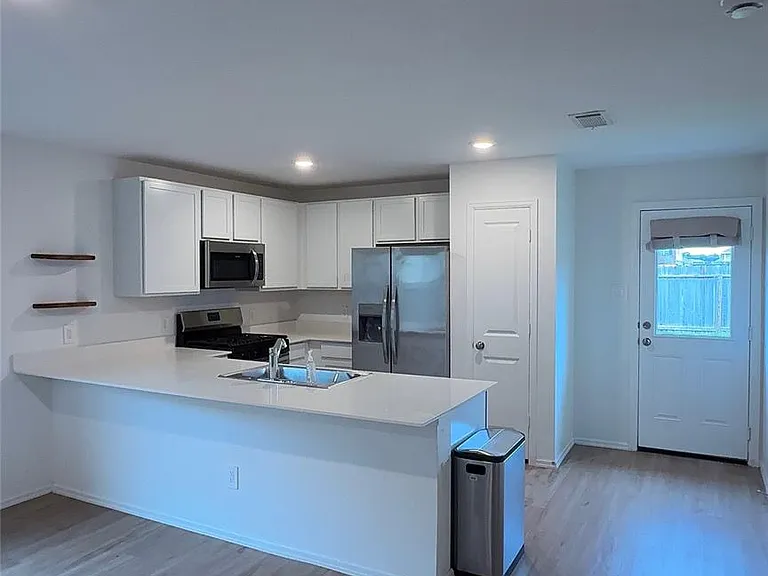 17434 Cyprian Cedar Ln — Photo 3
