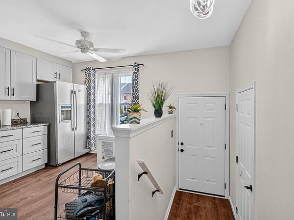 4th image of 313 Goldsmith Ln