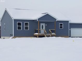 1131 Dusty Ln, Howell, MI 48843