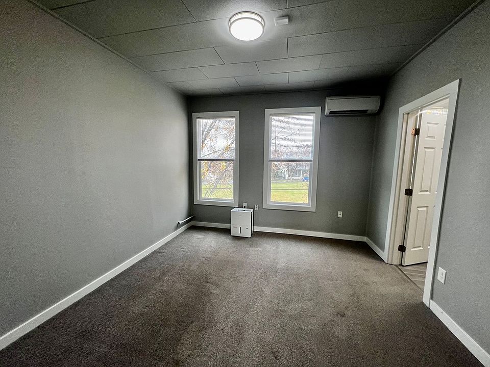 1st image of 401 NW Bailey Ave #201