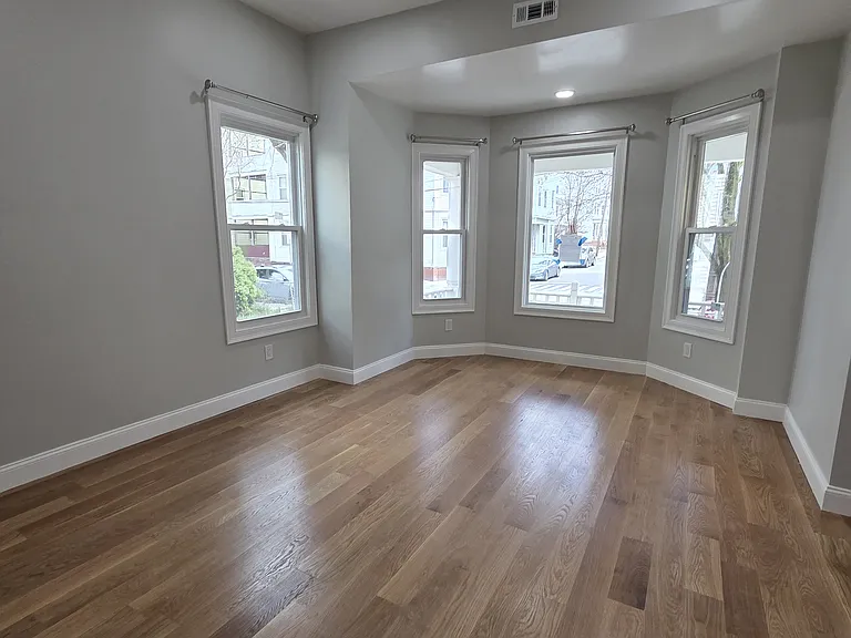 56-1 Pinckney St — Photo 1