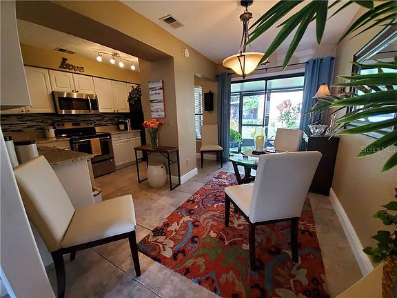 3rd image of 1471 Casa Park Cir
