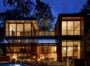 7 Waxwing Pl, Toronto, ON M3C 1N5