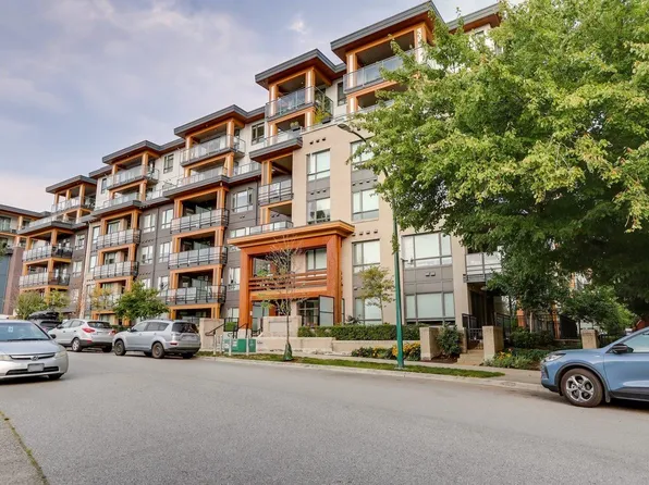 741 Anskar Ct #306, Coquitlam, BC V3J 0N3