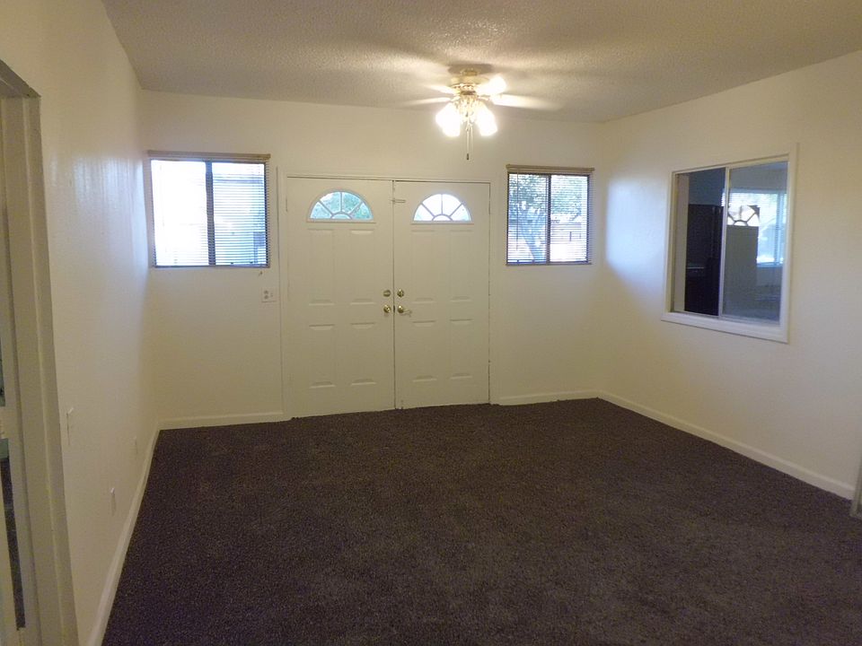 1st image of 4453 Bunker Cir