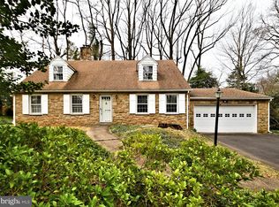 8208 Jenkintown Rd, Elkins Park, PA 19027