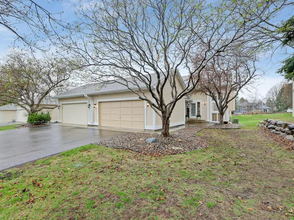 806 Winterberry Dr, Woodbury, MN 55125