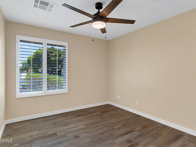 18408 N 46th Dr — Photo 32