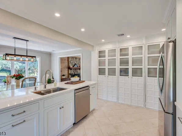 327 Summer Rd, Branchburg Twp., NJ 08853