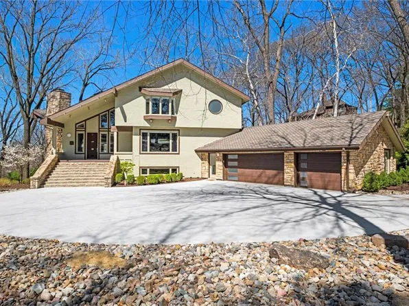 7 NW Briar Point Dr, Kansas City, MO 64116