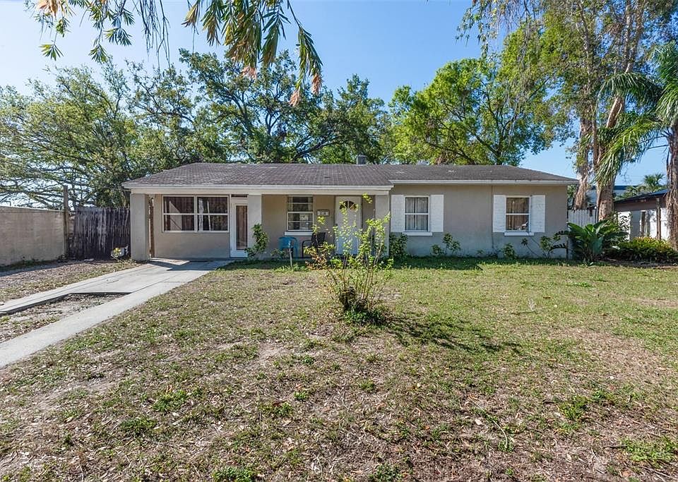 1st image of 210 W HAMILLER AVENUE