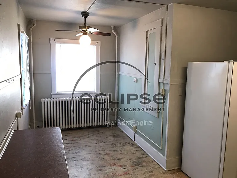 711 2nd St #2 — Photo 12