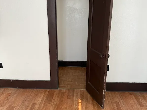 238 W Dale Ave #F, Muskegon, MI 49441