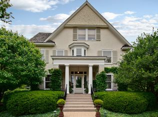 545 College Rd, Lake Forest, IL 60045