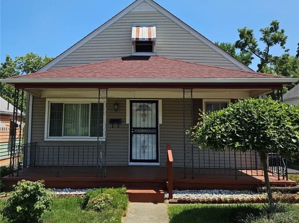 338 Elmhurst Rd, Dayton, OH 45417