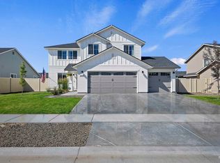 7771 E Rogue Dr, Nampa, ID 83687