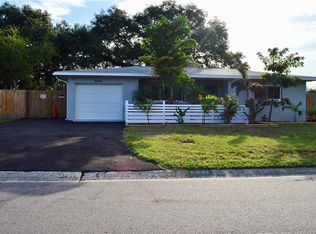 5865 Cedar St NE, Saint Petersburg, FL 33703