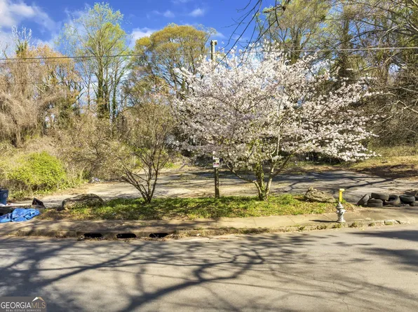 1075 Osborne St, Atlanta, GA 30310