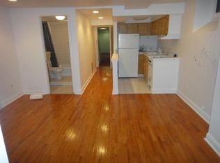 1822 Green St, Philadelphia, PA 19130