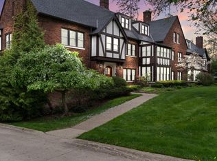 2220 Washtenaw Ave #F, Ann Arbor, MI 48104