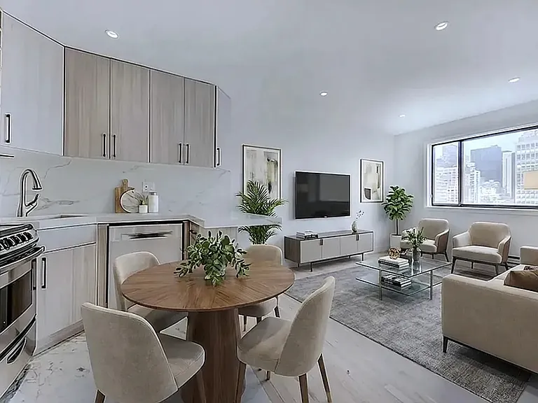 312 E 30th St #10 — Photo 1