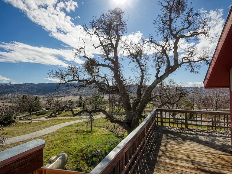 24450 Willow Pass Dr — Photo 10