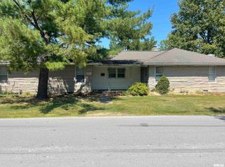 2002 W Cherry St, Marion, IL 62959