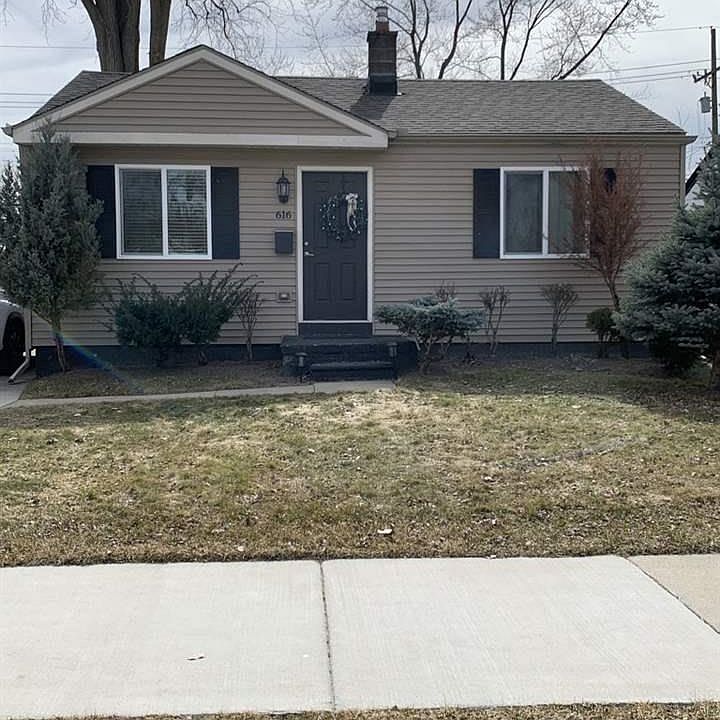 1st image of 616 E Harwood Ave