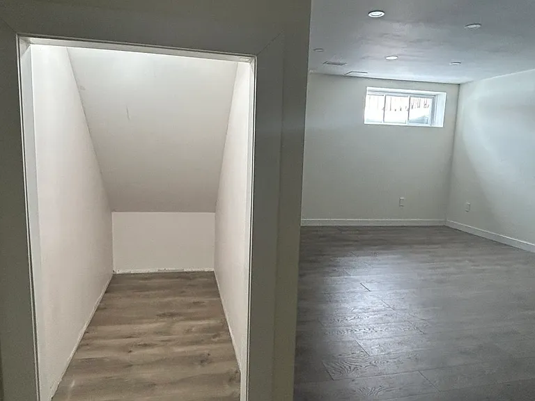 12 Winterton Ct — Photo 21