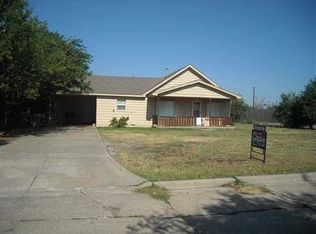 2908 NW 17th St, Lawton, OK 73507