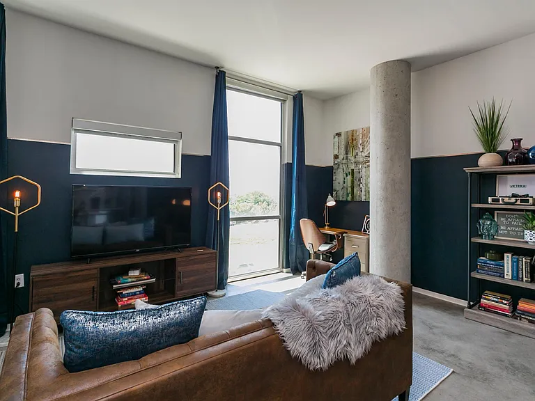 2115 Yeaman Pl #306 — Photo 26