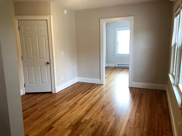 132 N Broad St — Photo 1