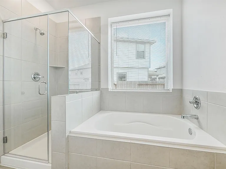 2734 Pheasant Hill Ct — Photo 19