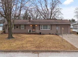 1226 Ridge Rd, Columbus Junction, IA 52738
