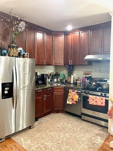 1st image of 2419 Crescent St #2