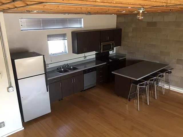 577 Turner Ln — Photo 13
