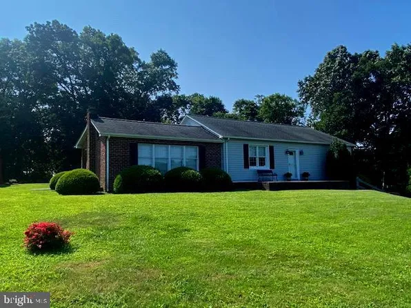 1952 Whiteford Rd, Street, MD 21154