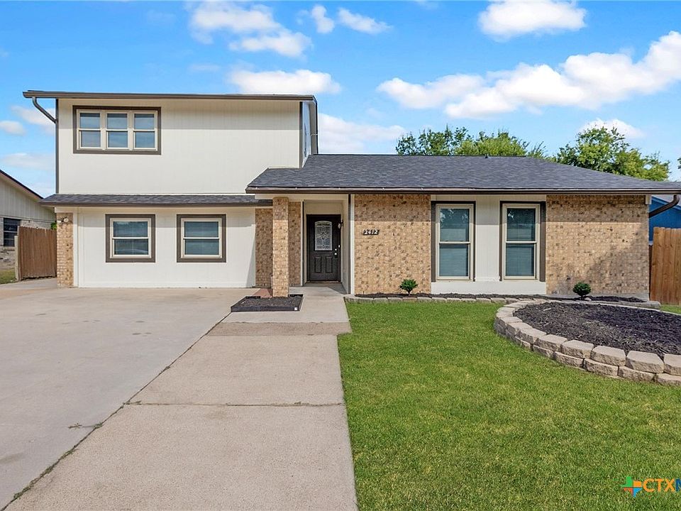 1st image of 2412 Botanical Dr