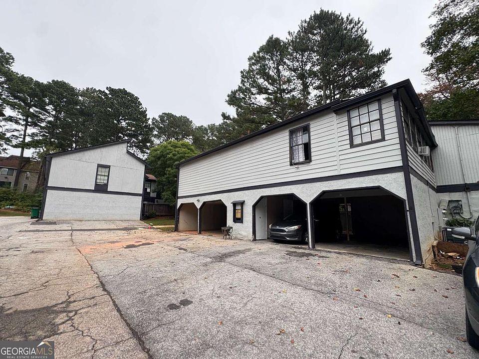 2nd image of 1411 Stone Mill Trce