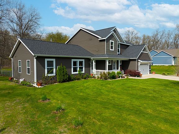 2nd image of 7258 Sue Marie Ln