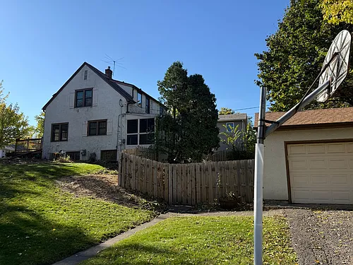 5104 Millpond Pl Photo 1