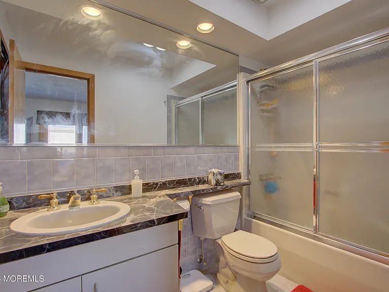 900 Ocean Ave #24 — Photo 29