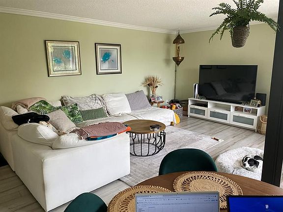 4th image of 2255 Lindell Blvd APT 4311